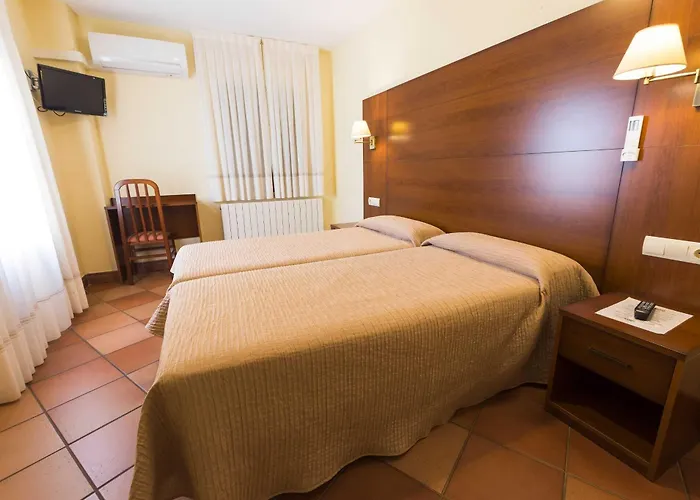 Restaurante Santa Cruz Szálloda *